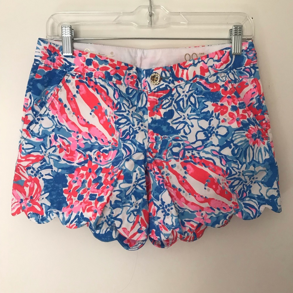 Buttercup Scallop Hem Shorts in Pop Pop Glow
